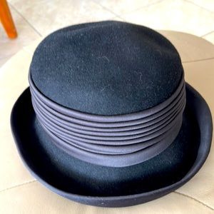 Oscar de la Renta Millinery Hat